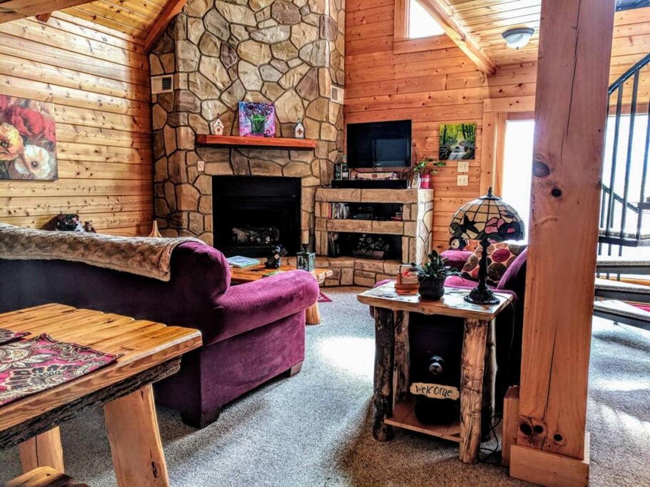 Romantic, Honeymoon Cabin In The Smokies! Gatlinburg Dış mekan fotoğraf