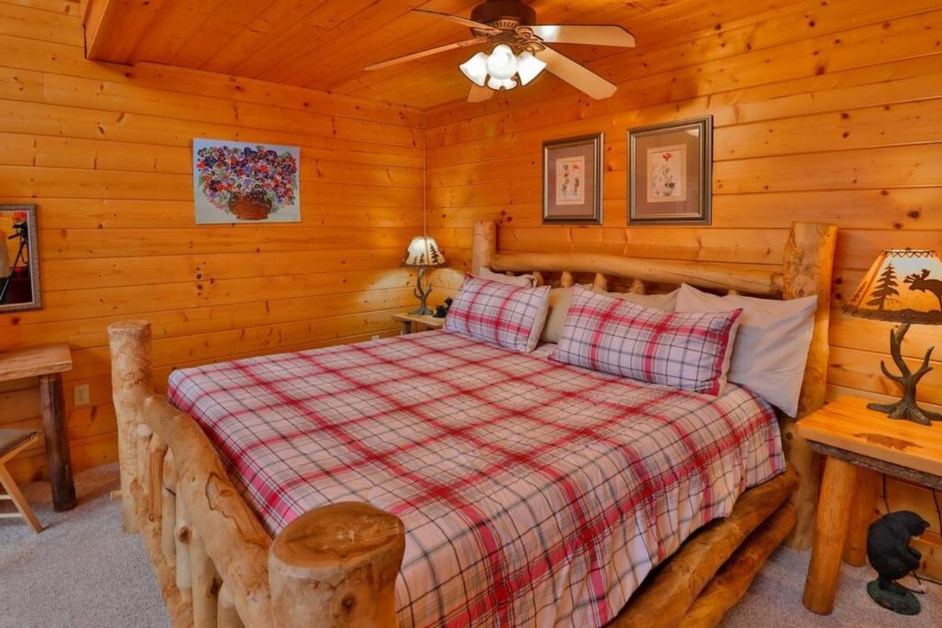 Romantic, Honeymoon Cabin In The Smokies! Gatlinburg Dış mekan fotoğraf